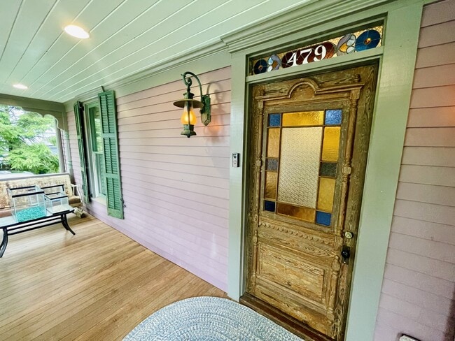 property at 479 W Park St