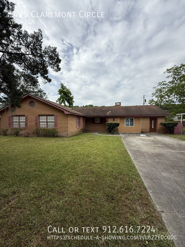 property at 1425 Claremont Cir