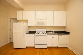 4715 N Sheridan Rd in Chicago, IL - Building Photo - Building Photo