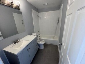 1109 W 28th St in Riviera Beach, FL - Building Photo - Building Photo