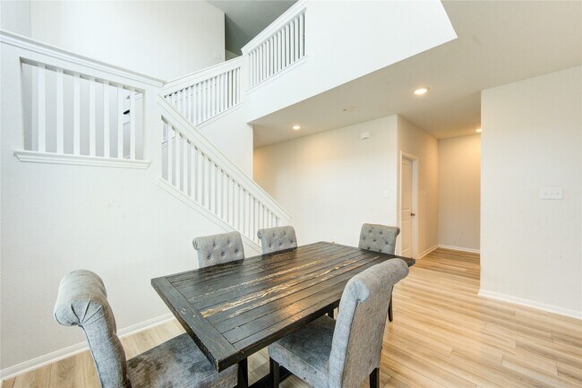 20951 New Proper Dr in Roman Forest, TX - Building Photo - Building Photo