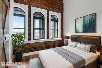 16 Howard Ave in Brooklyn, NY - Building Photo - Building Photo