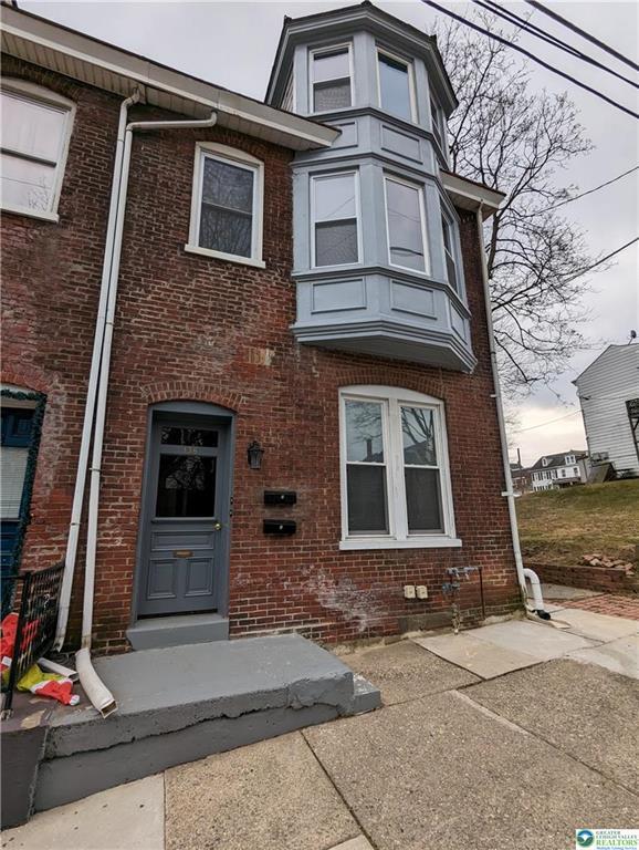 property at 136 S 8th St
