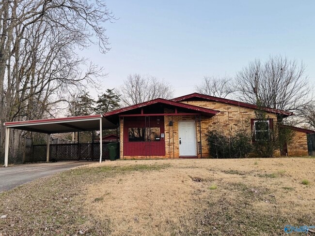 property at 2901 Azalea Rd SW