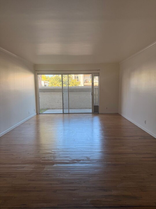 47 Dearborn Pl in Goleta, CA - Building Photo