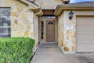 834 Dark Horse Ln in Buda, TX - Building Photo - Building Photo