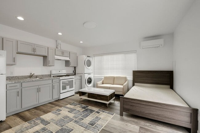 550 Hathway Ave in San Luis Obispo, CA - Building Photo - Building Photo