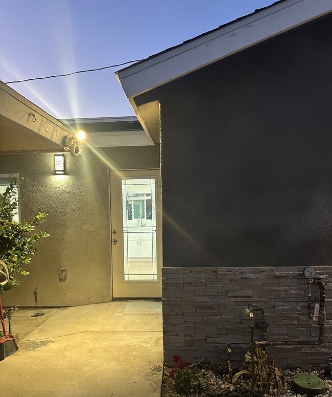 property at 4852 Stancroft Ave