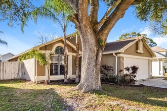 1048 Vernon Loop in Oviedo, FL - Building Photo - Building Photo