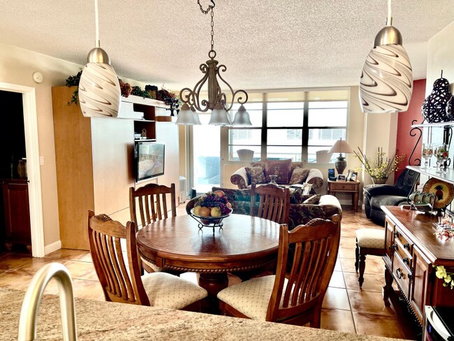 3725 S Ocean Dr, Unit 3725 S ,Ocean Drive Hollywood  Fl in Hollywood, FL - Building Photo - Building Photo