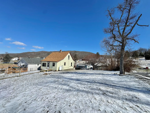 704 N Pocahontas Ave in Covington, VA - Building Photo - Building Photo