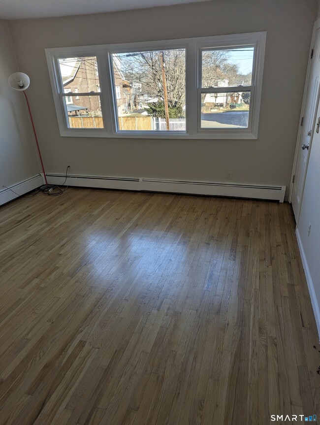 67 Avery St in Stamford, CT - Building Photo - Building Photo