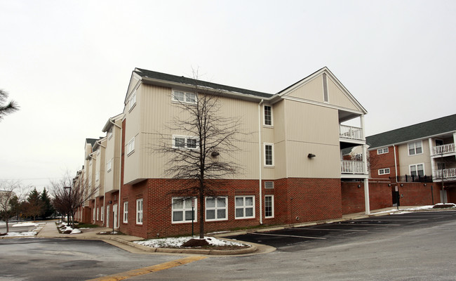 Gum Springs Glen in Alexandria, VA - Foto de edificio - Building Photo