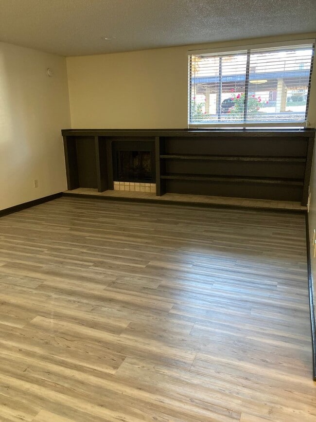 2214 SW 29th Terrace in Topeka, KS - Building Photo - Building Photo