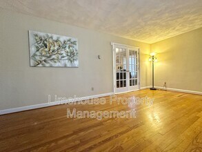 316 Tudor Pl in Chesapeake, VA - Building Photo - Building Photo