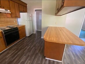 729 Butler St in Hartsville, SC - Foto de edificio - Building Photo