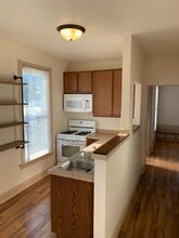 1034 Spaight St, Unit 1 in Madison, WI - Foto de edificio - Building Photo