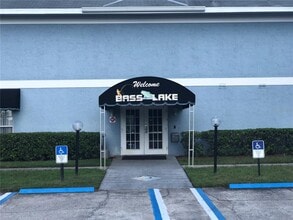 50989 US-27 in Davenport, FL - Building Photo - Building Photo