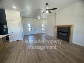 5012 Misty Wood Ln in Mustang, OK - Building Photo - Building Photo