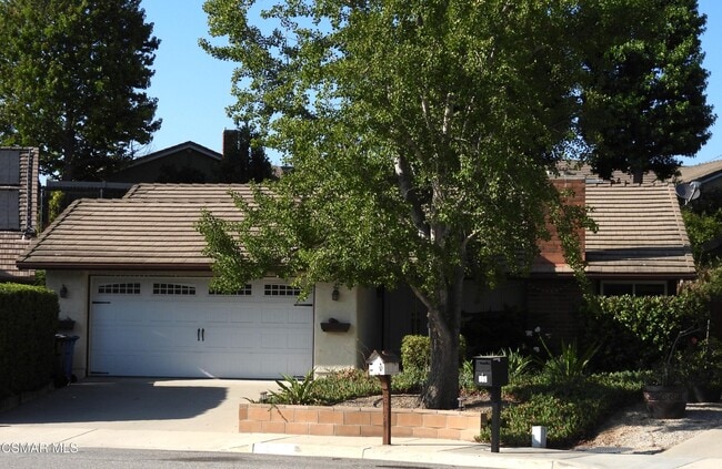 619 Calle Del Sur in Thousand Oaks, CA - Building Photo - Building Photo