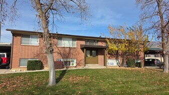 236 W 650 S, Unit 236 West in Bountiful, UT - Building Photo