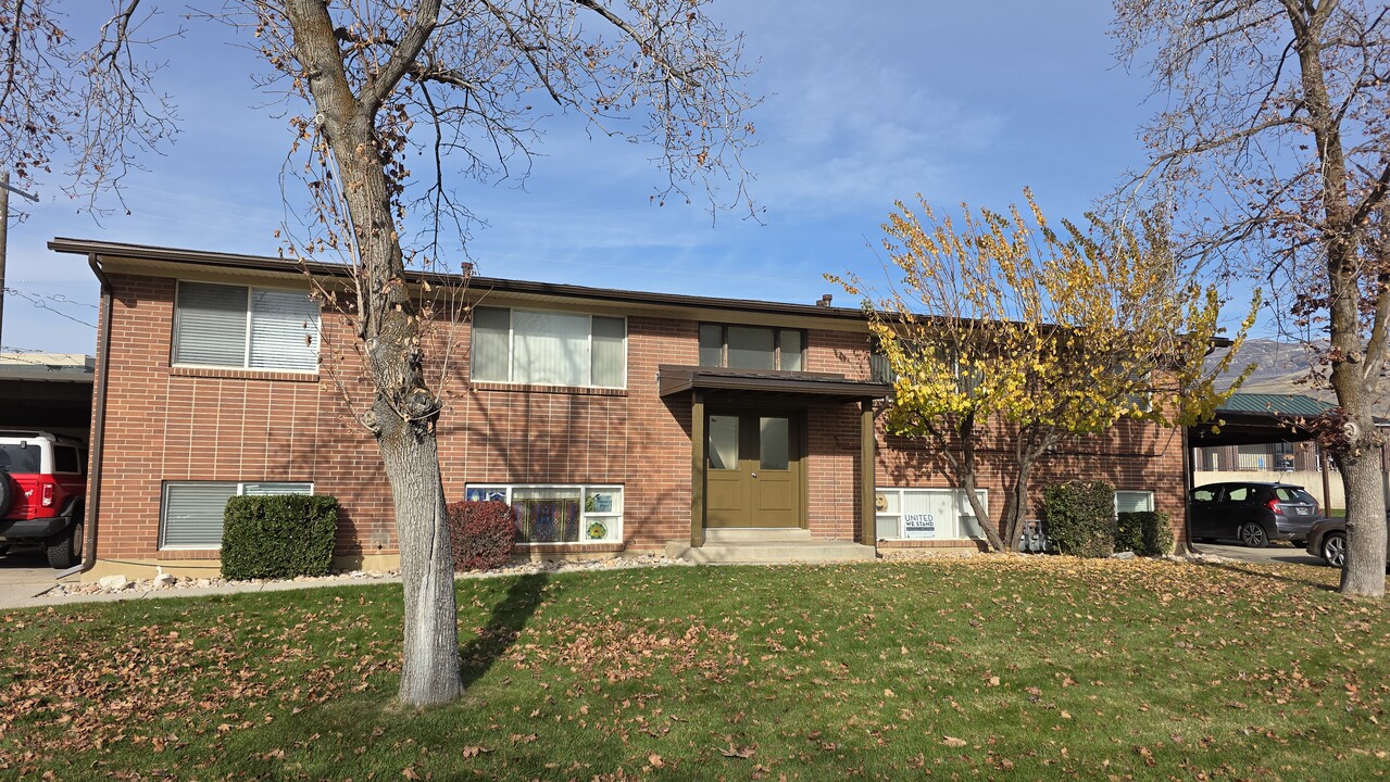 236 W 650 S, Unit 236 West in Bountiful, UT - Building Photo