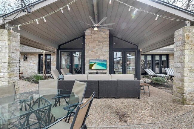6702 Elfland Dr in Austin, TX - Building Photo - Building Photo