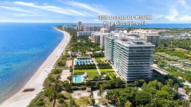 350 Ocean Dr in Key Biscayne, FL - Building Photo - Building Photo