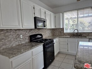 7637 Pinot Pl in Rancho Cucamonga, CA - Building Photo - Building Photo