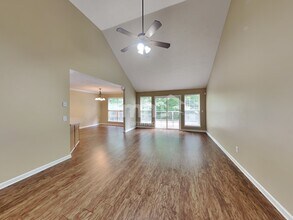 5283 Catspaw Dr in Nashville, TN - Foto de edificio - Building Photo