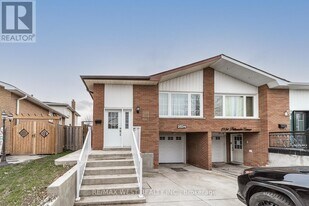 2534 Palisander Ave in Mississauga, ON - Building Photo