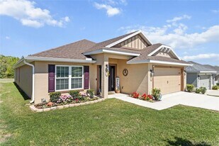 615 W Rexford Dr in Beverly Hills, FL - Building Photo