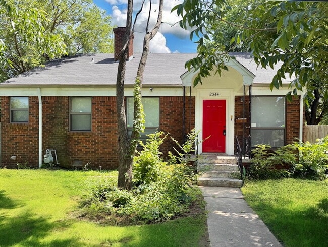 property at 2544 Cashion Pl