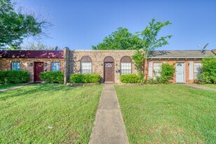 1606 Leona Dr in College Station, TX - Building Photo