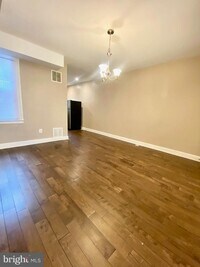 514 Radnor Ave photo'