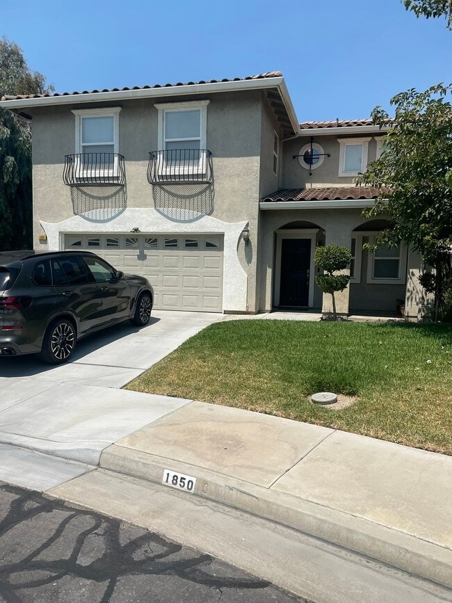property at 1850 Davis Ct