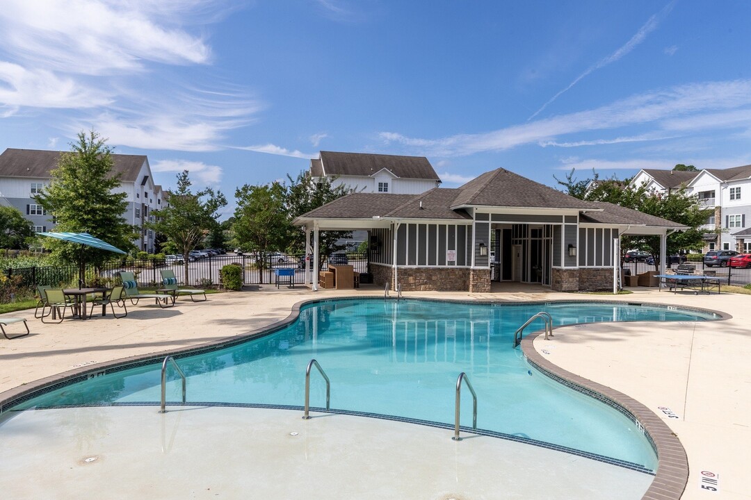 Creekside at Greenlawn Apartment Homes in Columbia, SC - Foto de edificio