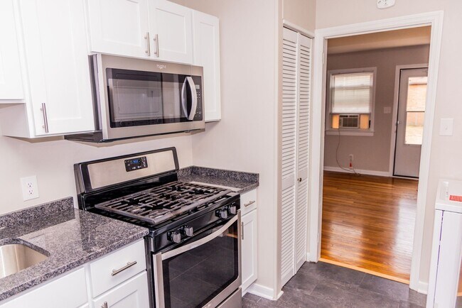 1905 Grayland Ave-Unit -1905-B in Richmond, VA - Building Photo - Building Photo