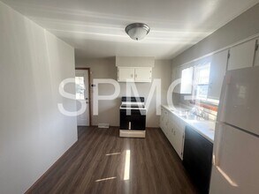 3726 Rolling Hill Ave NW in Roanoke, VA - Building Photo - Building Photo