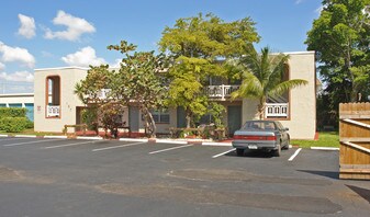 107 NE 8th St in Pompano Beach, FL - Building Photo