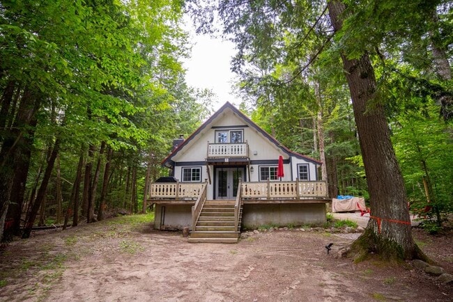 property at 95 Eidelweiss Dr