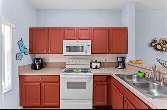 1017 Park Ridge Cir in Kissimmee, FL - Building Photo - Building Photo