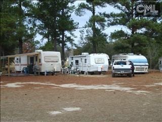 Fish House Camp Ground & Mobile Home Park in Elloree, SC - Foto de edificio - Other