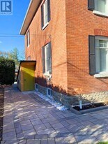 420 Osborne St in Brock, ON - Building Photo