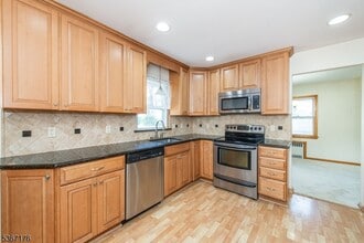 3 Greenridge Dr in Montville, NJ - Building Photo - Building Photo