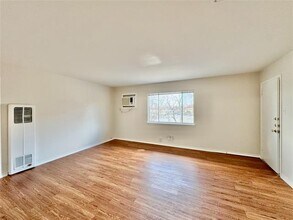 5717 McCommas Blvd in Dallas, TX - Building Photo - Building Photo