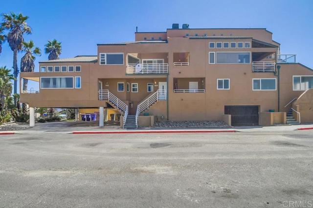 1326 Seacoast Dr in Imperial Beach, CA - Building Photo