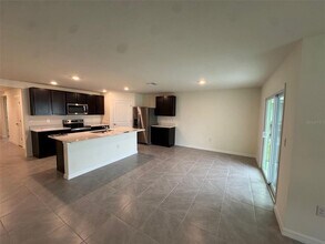 1918 NW 246th Ter in Newberry, FL - Building Photo - Building Photo