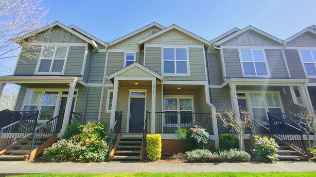2763 SE Irwin Ct in Hillsboro, OR - Building Photo - Building Photo