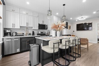 3316 Summit Ave in Union City, NJ - Building Photo - Building Photo